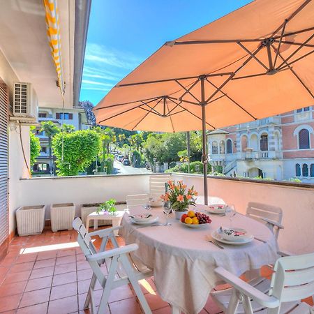 Appartamento Gaya Stresa Center - Happy Rentals Εξωτερικό φωτογραφία