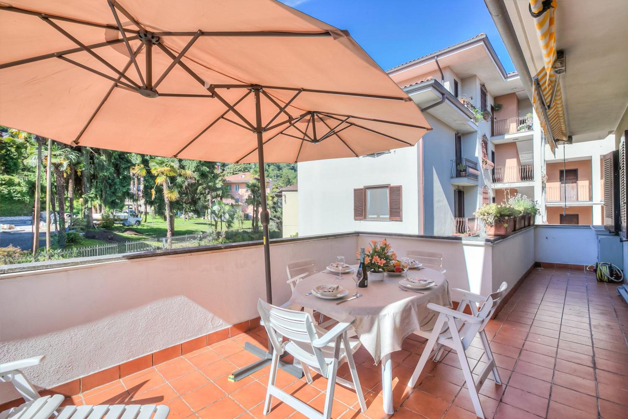 Appartamento Gaya Stresa Center - Happy Rentals Εξωτερικό φωτογραφία