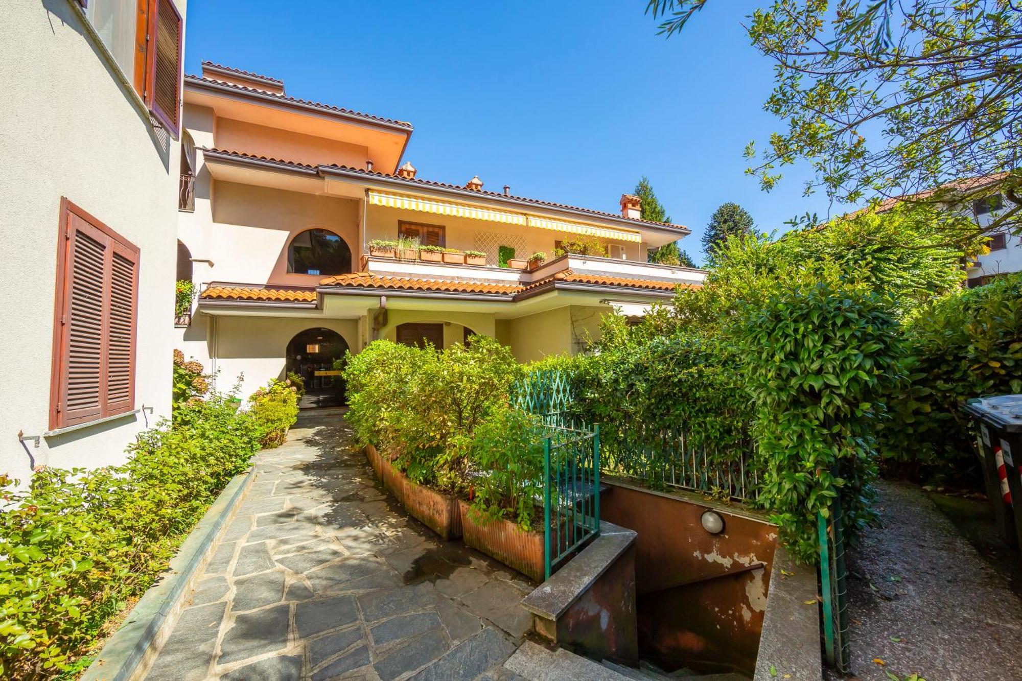 Appartamento Gaya Stresa Center - Happy Rentals Εξωτερικό φωτογραφία