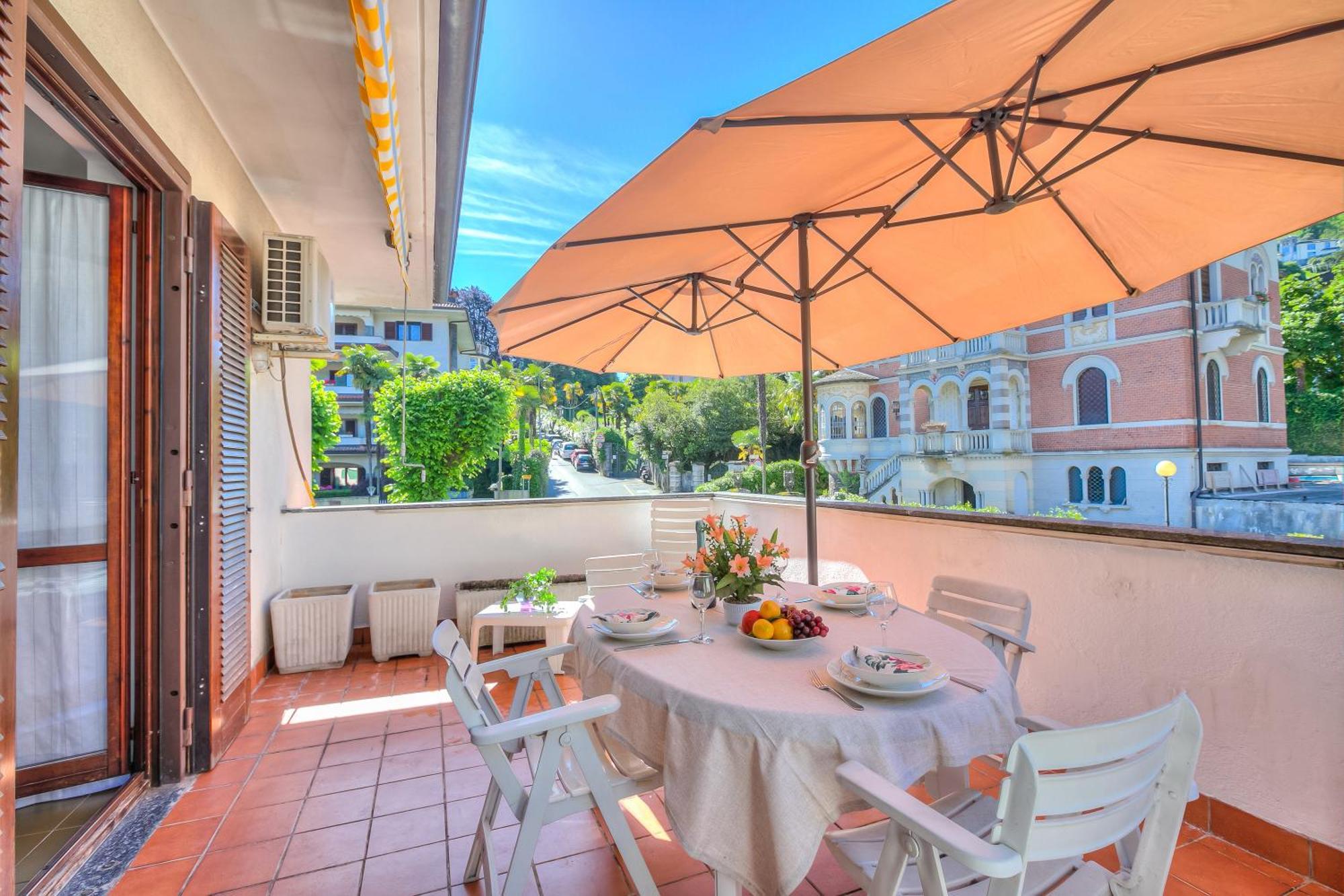 Appartamento Gaya Stresa Center - Happy Rentals Εξωτερικό φωτογραφία